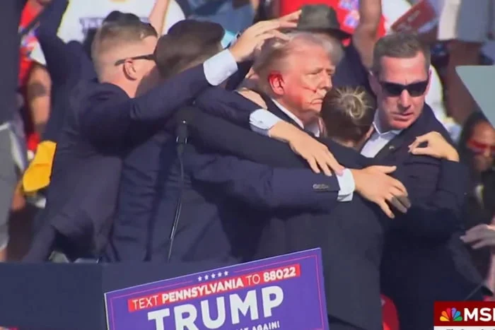 Serviço Secreto Confirma que Trump Foi Atingido por um Francoatirador